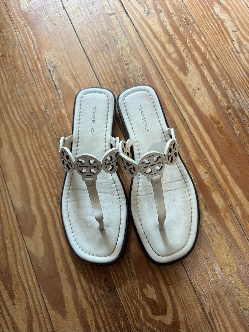 Tory Burch Tiny Miller Thong Sandal Leather - Picture 3 of 3